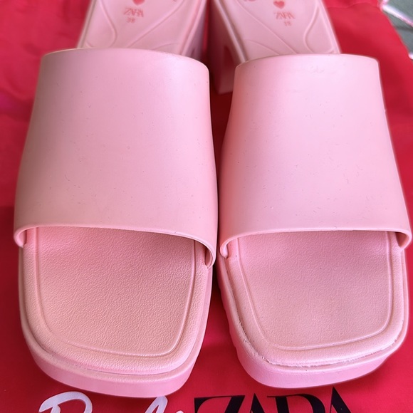 ZARA x BARBIE The Movie Rubberized Lug Sole Sandals Women's Size 7.5 - Picture 9 of 12
